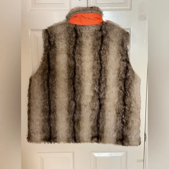 Urban Outfitters reversible Faux Rabbit Fur Vest unisex XL Brown Y2K - Picture 9 of 11